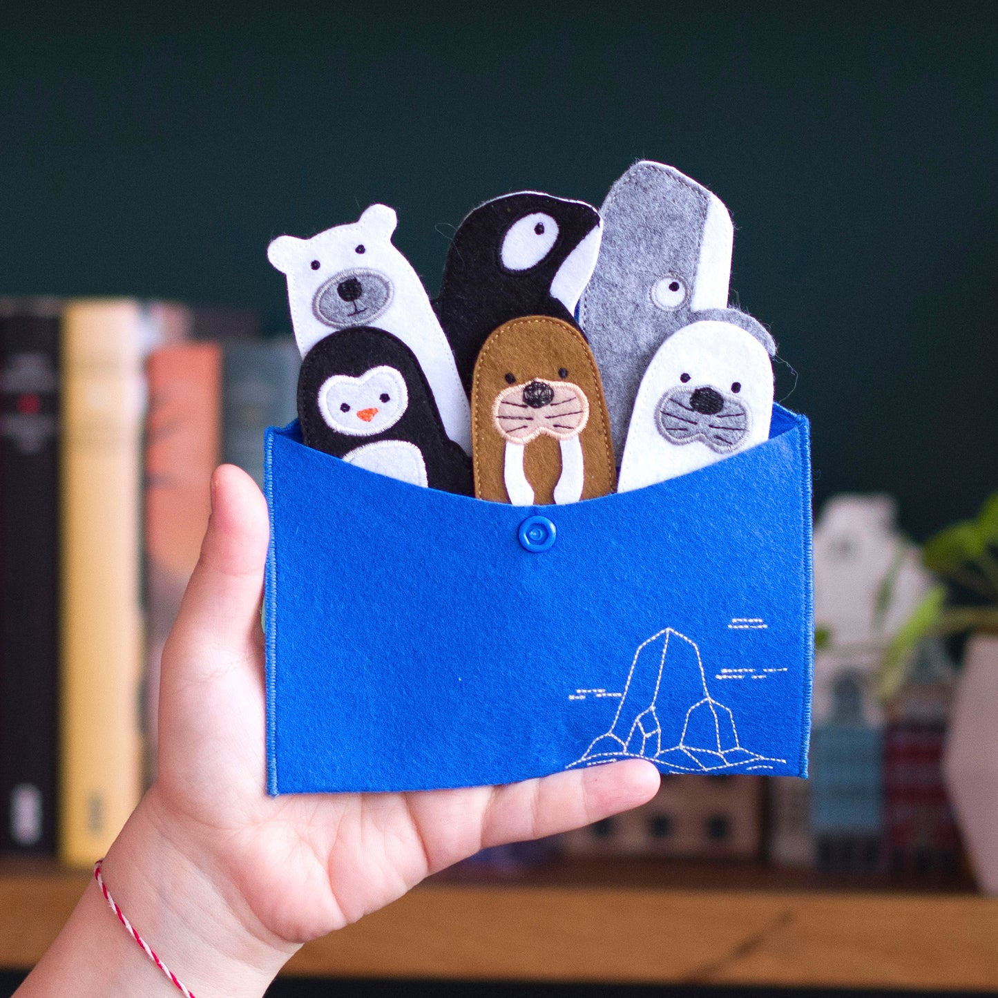Arctic Animals Finger Puppets – Set of 7